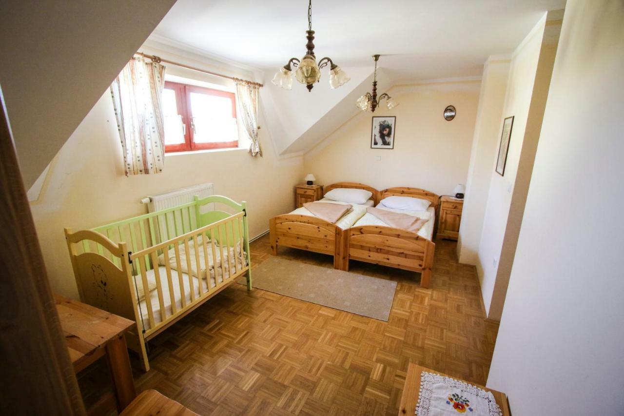 Moj Dom-Toplak Hotel Jursinci Esterno foto